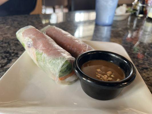 Grilled pork patty spring rolls