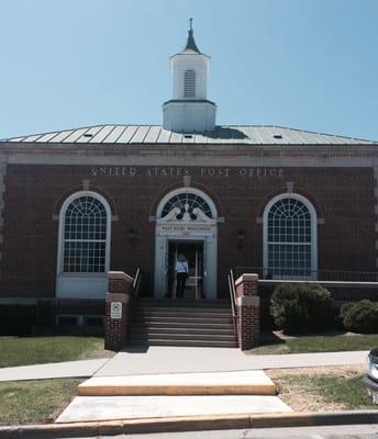 West Bend Post Office