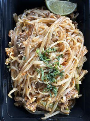 Beef Pad Thai Lunch To-go