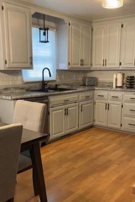 A clean kitchen is welcoming for a nice family dinner. We cleaned the entire kitchen and all cabinets were wiped down.