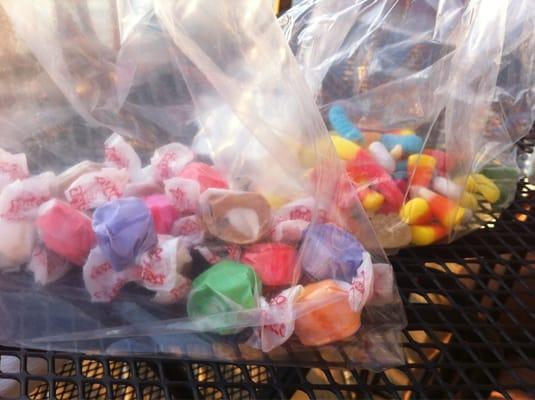 Bulk candy & lots of taffy!