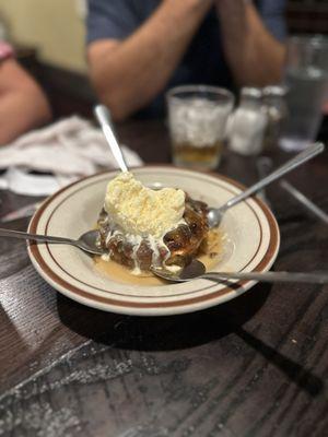 Bread pudding w ice cream