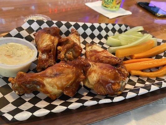 BBQ wings with ranch