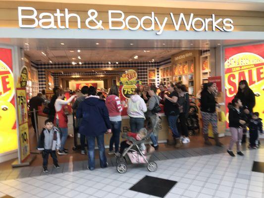 Bath & Body Works