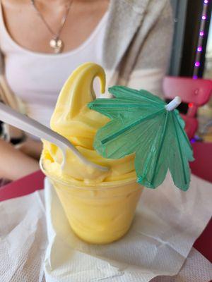 Swirl dole whip