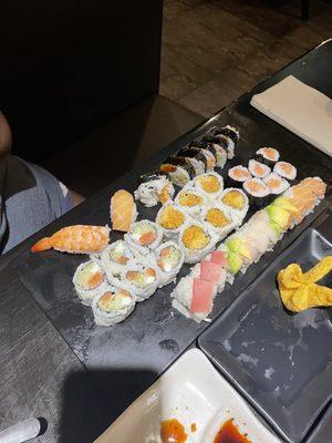 Rainbow, Philly, salmon, spicy salmon, dragon roll