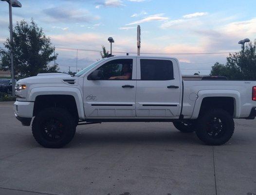 Best truck ever. Thank you Superior Chevrolet of Conway AR