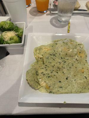 Creamy Pesto Ravioli