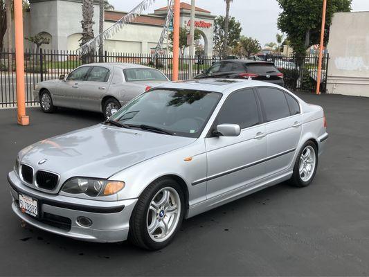 05 Silver BMW 330i Sedan. See www.ajautogroup.com/inventory FALL into $ome AUTUMN $aving$