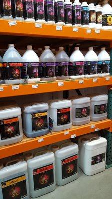 The best hydroponics fertilizer, Cutting Edge Solutions. Full stocked.