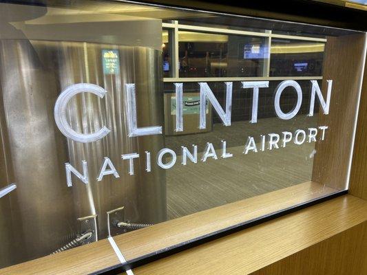 Bill and Hillary Clinton National/Adams Fi Airport (LIT)