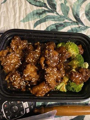 118. Sesame Chicken Dinner