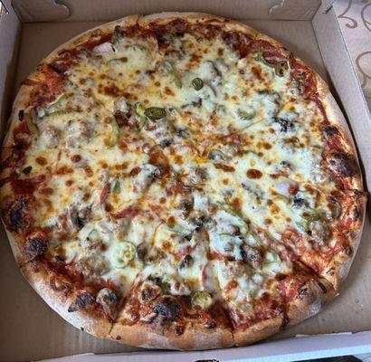 Hot pepper cheese pizza