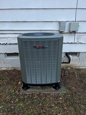 This is the new Air conditioner that they installed. Cant stop a Trane!