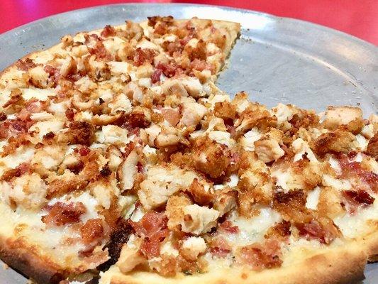 Chicken bacon ranch pizza