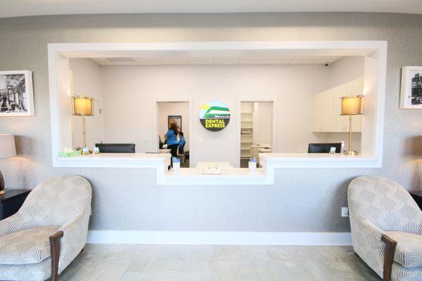 We're ready to welcome you for your dental appointment in Santee!