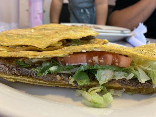 Steak jibarito