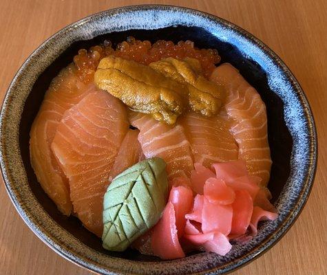 鮭いくらウニ丼-Salmon Uni Salmon Roe Don