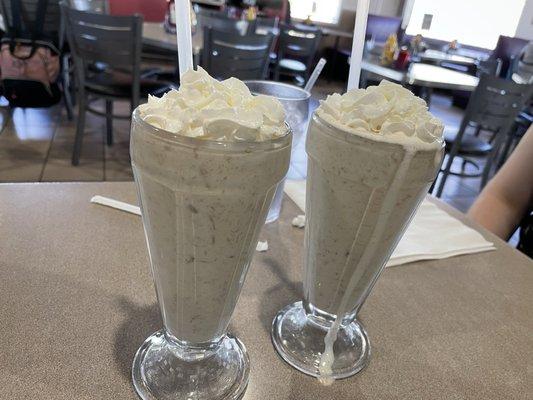 Elvis Milkshake (split)