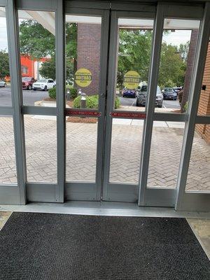 Yes! Automatic doors