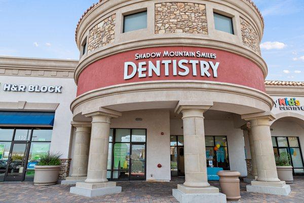 Looking for a family dentist in Las Vegas, NV? You have come to the right spot!