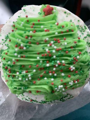 Christmas Tree Cupcake...was not a fan of the frosting and cake tasted like it was previously frozen or old