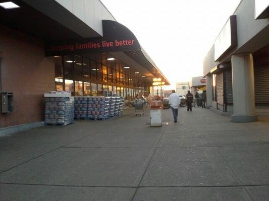 If YOU WALK THE OPPOSITE WAY AND TO YOUR LEFT PASSING THE SHOP-RITE YOU will see Dunkin Donuts on YOUR LEFT!