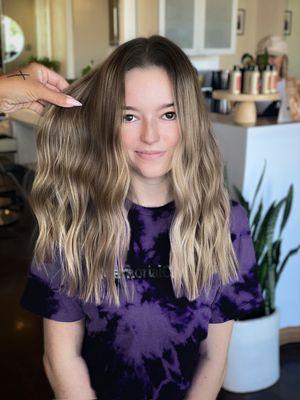 Rachel blond balayage _ long layered cuts