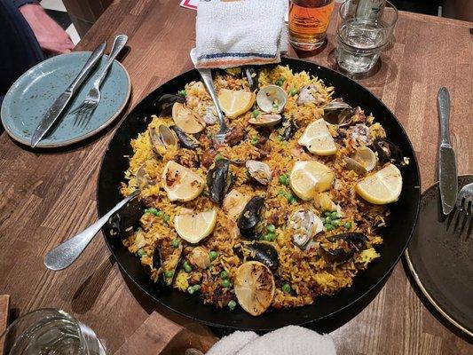 PAELLA DE MARISCOS