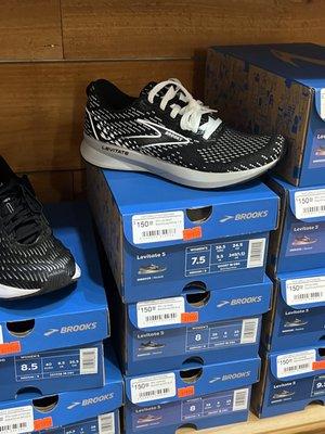 Brooks name brand running shoes