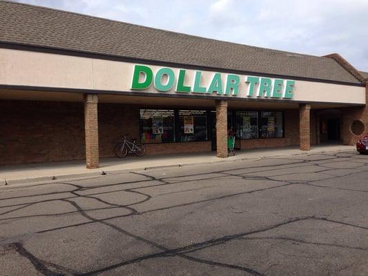 entrance in strip mall.