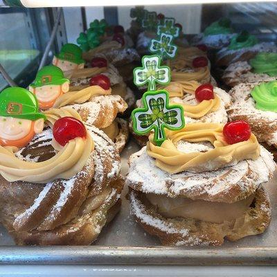 Irish cream zeppole