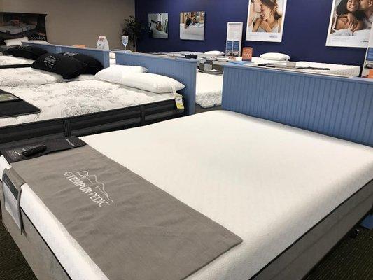 Let us show you the amazing benefits of a Tempur-Pedic mattress!