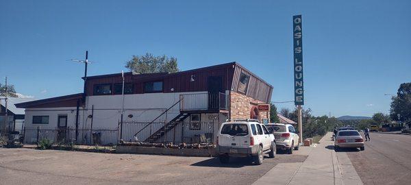 Great place for a drink and.pool or shuffleboard.  Al is the best and enjoy hanging out while I'm in Ash Fork AZ on route 66.