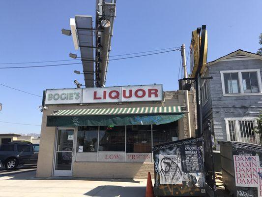 Bogie's Liquors