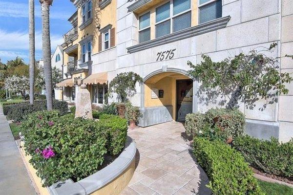 La Jolla, CA - Commercial Refinance