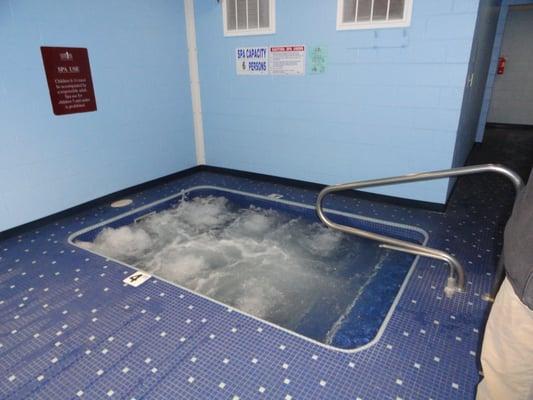 Hot Tub at Court One East