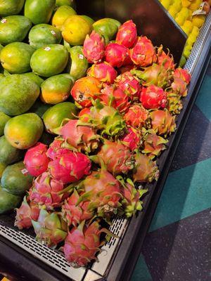 Pretty dragon fruit, but not for $10 a pound.