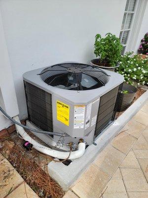 brand-new-carrier-air-conditioning-system-ac-hvac