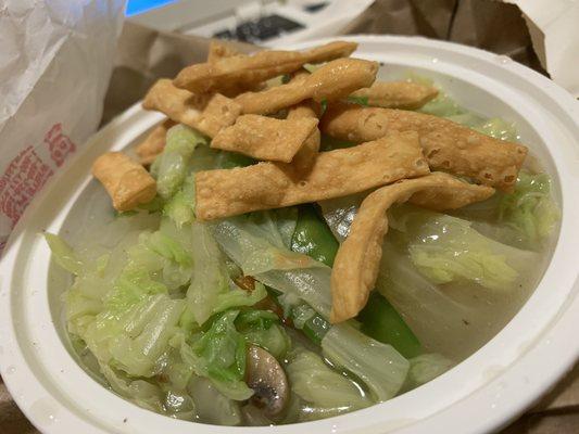 Vegetable "Chow Mein" crispy Noodle is more like croutons.