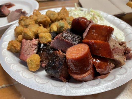 #BradyEats plate o smoked-meats joy