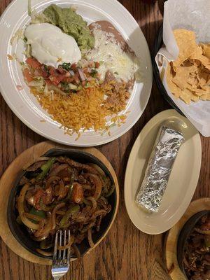 Lunch steak fajitas