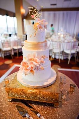 Simon Lee blush & gold wedding cake