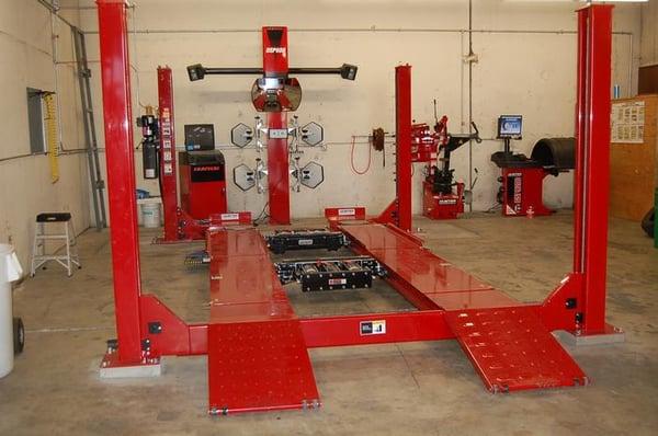 New Hunter lift, aligner, tire machine & ballancer