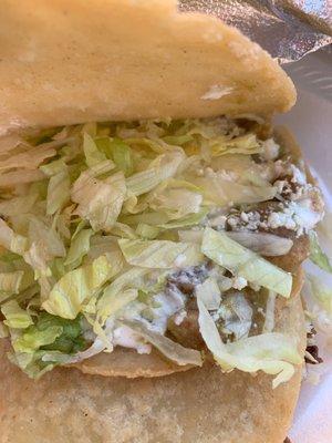 Chicharrón gordita- too much lettuce