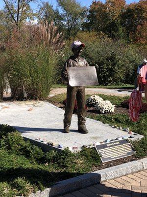 Martin Richard statue