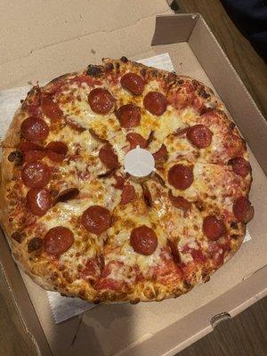 14" Medium Regular Pizza