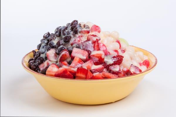 Shaved Ice Dessert with Four Toppings