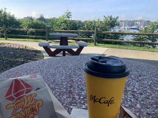 Beautiful morning for breakfast with a direct water view