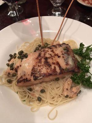 Salmon piccata